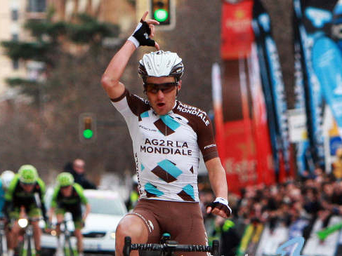 Domenico Pozzovivo wins stage 3